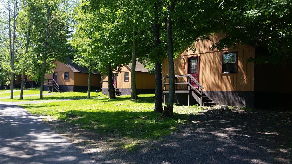 K&G Lodge Oswego Exterior foto