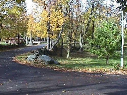 K&G Lodge Oswego Exterior foto